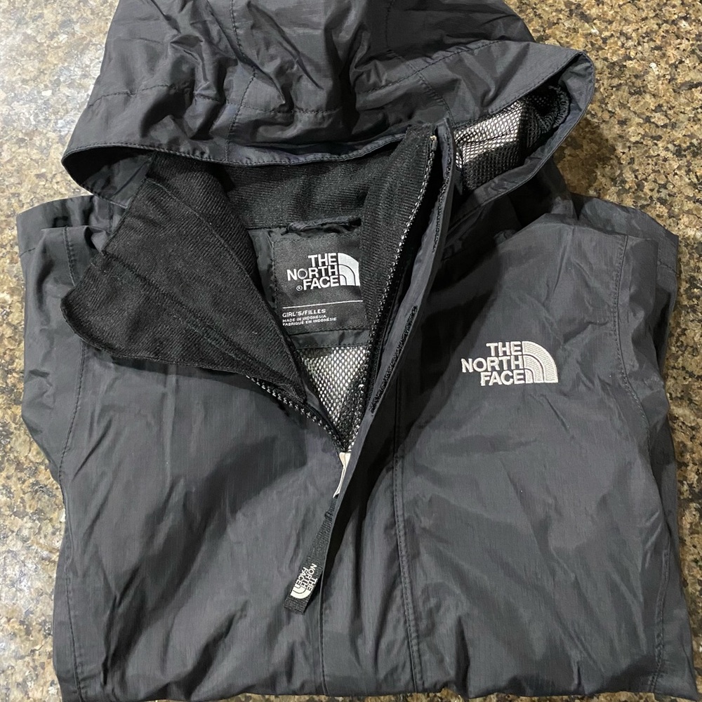 Offers👍🏼! The North Face GIRLS HyVent Jacket